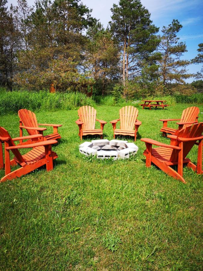 Dreamers Writing Farm, 3 Wooded Acres, Hepworth Sauble Beach Exterior foto